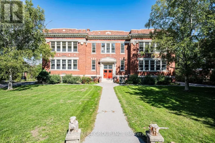 39 PINE STREET N, Port Hope