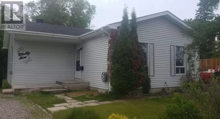 39 Poplar Cres, Marathon