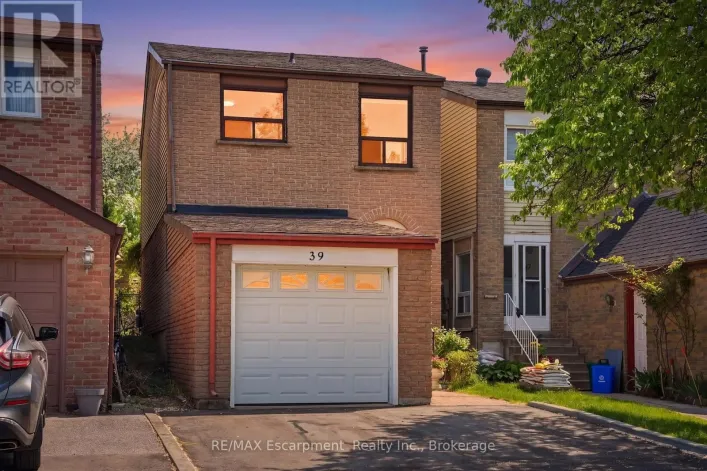 39 RIVIERA DRIVE, Vaughan