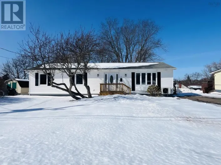 39 Rogers Avenue, Amherst