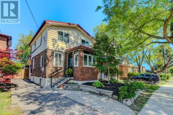 39 ROSEMEADE AVENUE, Toronto
