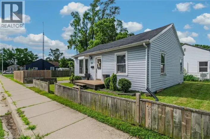 39 SANDERSON Street, Brantford