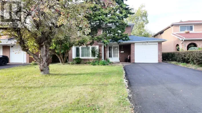 39 WADDINGTON CRESCENT, Toronto