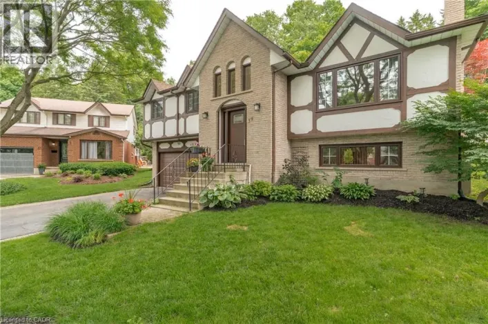 39 WAGONERS Trail, Guelph