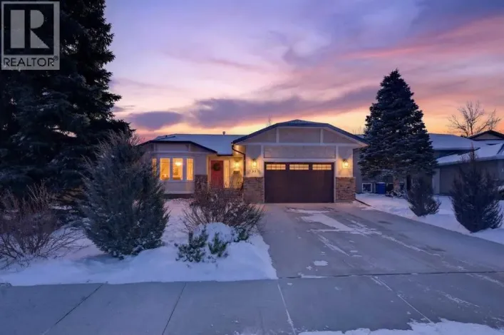 39 Wildwood Crescent W, Lethbridge