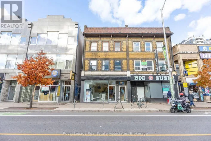 390 BLOOR STREET W, Toronto