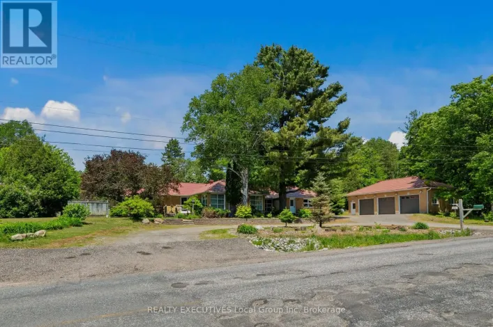 390 CEDAR HEIGHTS ROAD W, North Bay