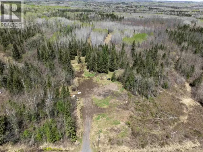 390 Connolly Road, Kakabeka Falls