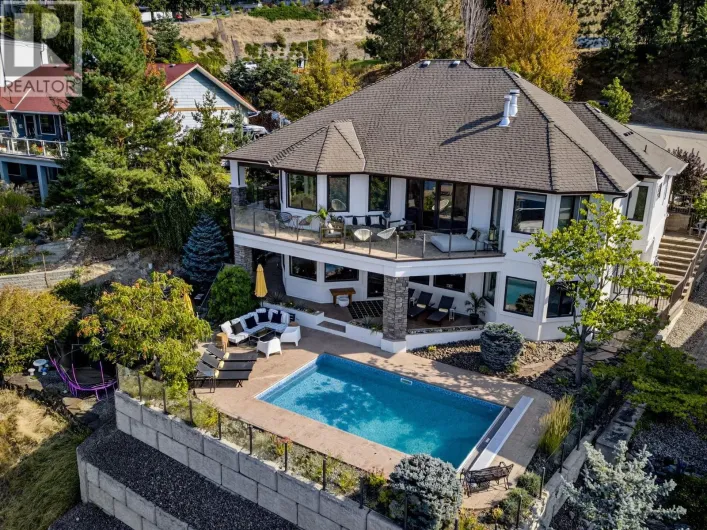390 Okaview Road, Kelowna