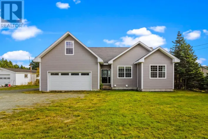 390 Pouch Cove Highway, Flatrock