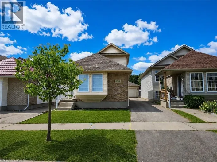 390 WAKE ROBIN Crescent, Kitchener