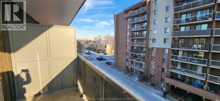 3900 WYANDOTTE STREET East Unit# 515, Windsor