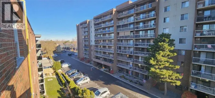 3900 WYANDOTTE STREET East Unit# 519, Windsor