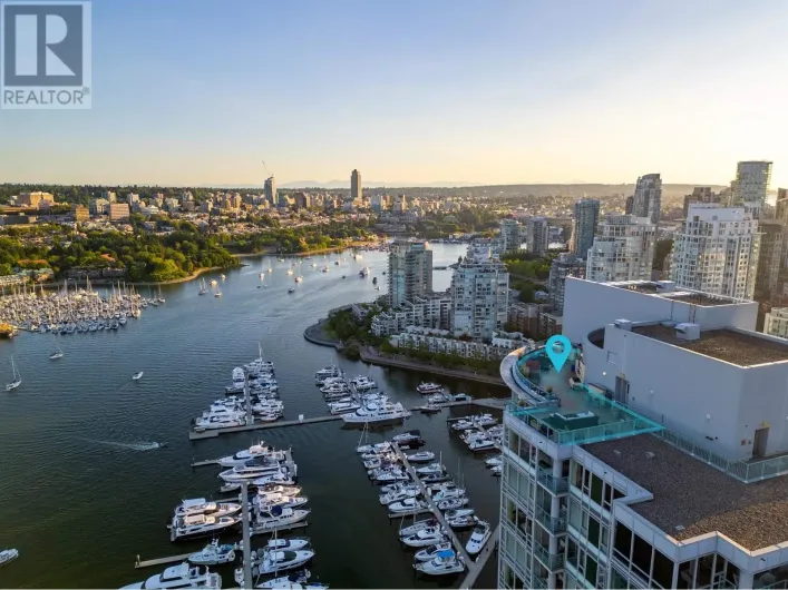 3903 1033 MARINASIDE CRESCENT, Vancouver