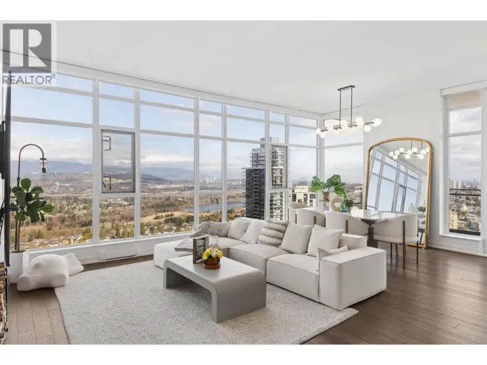 3903 4688 KINGSWAY, Burnaby