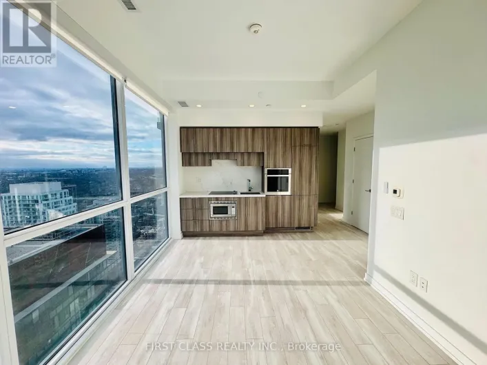 3905 - 39 ROEHAMPTON AVENUE, Toronto