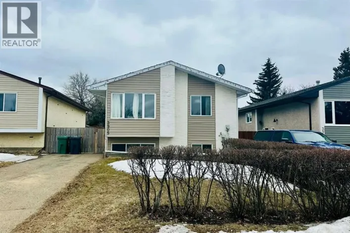 3905 52 Avenue, Ponoka