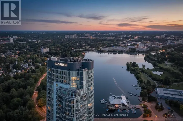 3907 - 805 CARLING AVENUE, Ottawa