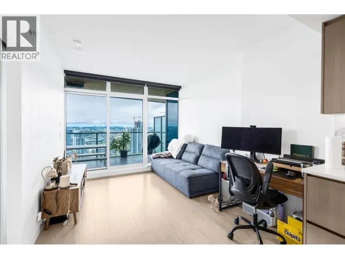 3910 4880 LOUGHEED HIGHWAY, Burnaby
