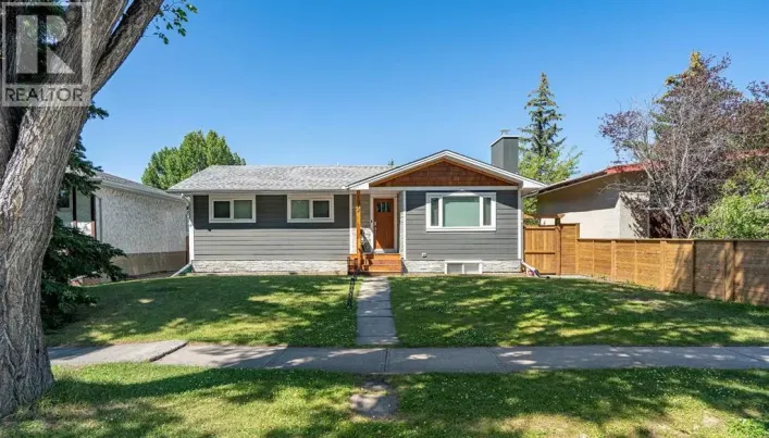 3912 40 Avenue NW, Calgary