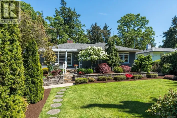 3913 Ascot Dr, Saanich