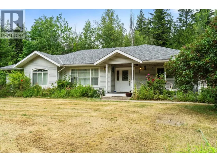 3915 Express Point Road, Scotch Creek