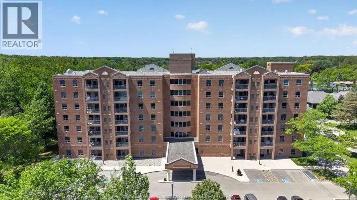 3915 Southwinds DRIVE Unit# 703, Windsor