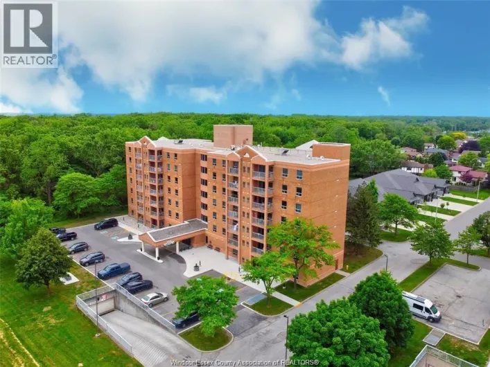 3915 SOUTHWINDS Unit# 604, Windsor