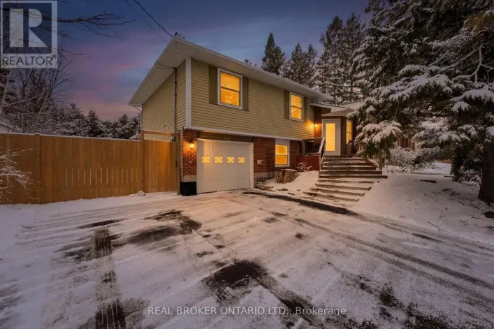 392 COUNTRY STREET, Mississippi Mills