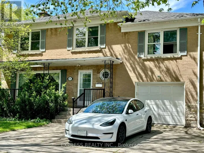 392 HOLLYWOOD AVENUE, Toronto