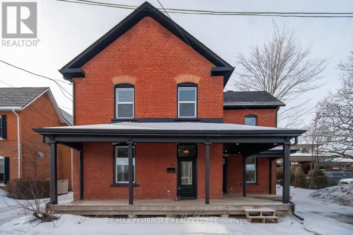 392 ISABELLA STREET, Pembroke