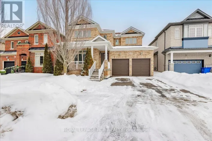 392 KWAPIS BOULEVARD, Newmarket