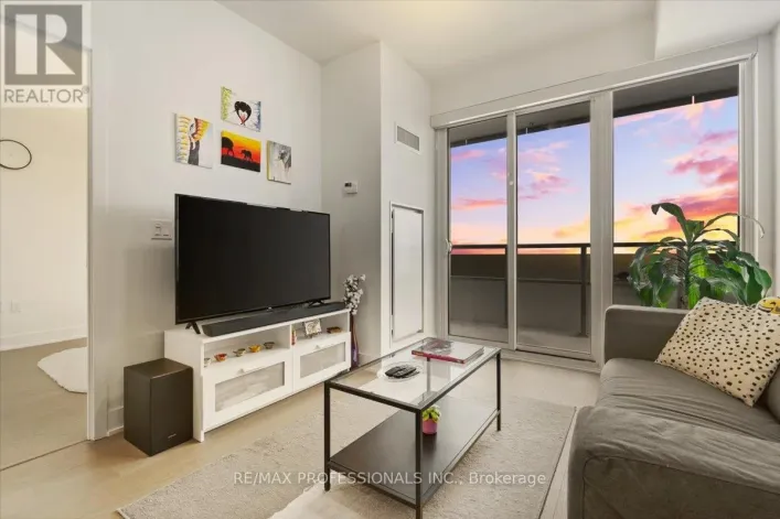 3920 - 30 SHORE BREEZE DRIVE, Toronto