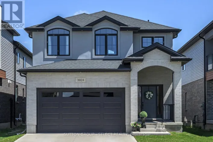 3924 CAMPBELL STREET N, London South