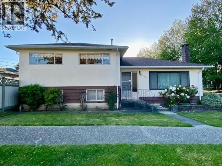 3925 PENTICTON STREET, Vancouver
