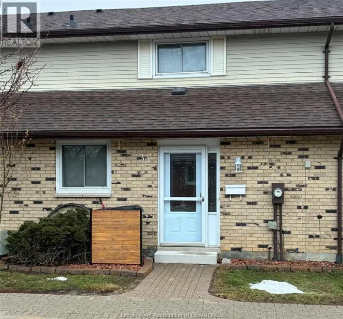 393 Baldoon ROAD Unit# 32, Chatham