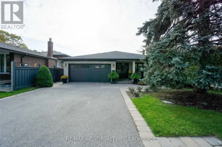 393 MAPLE LEAF DRIVE, Toronto