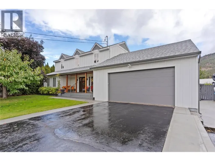 3930 Dryden Road, Peachland