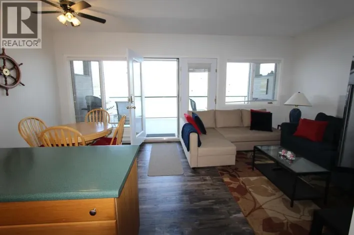 3935 Eagle Bay Road Unit# 7B, Eagle Bay
