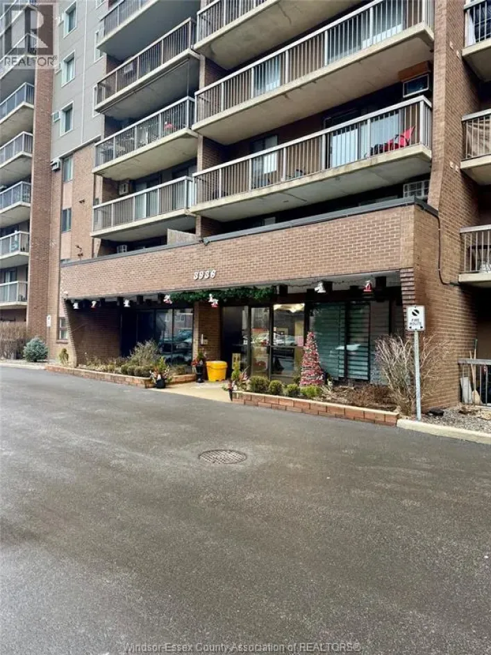 3936 WYANDOTTE STREET East Unit# 312, Windsor