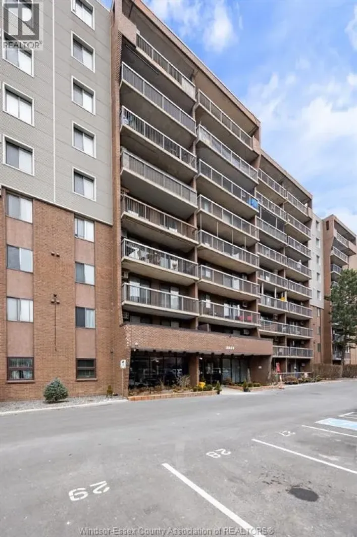 3936 WYANDOTTE STREET East Unit# 312, Windsor
