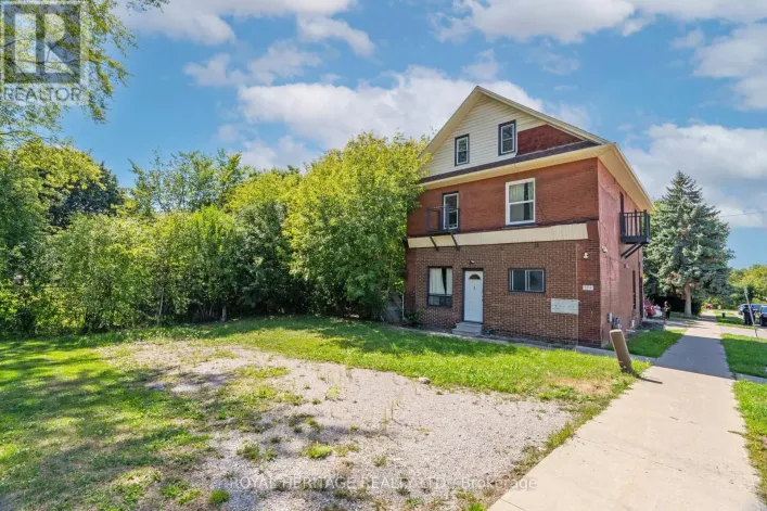 394 CENTRE STREET S, Oshawa