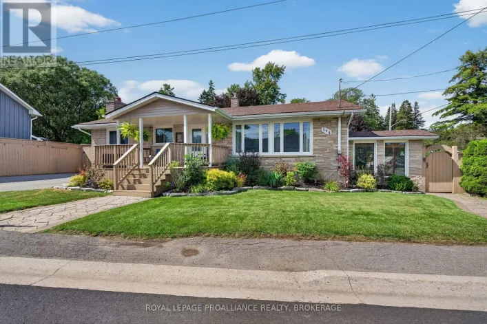 394 QUEEN STREET, Loyalist