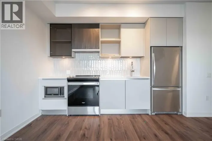 395 DUNDAS Street Unit# 437, Oakville
