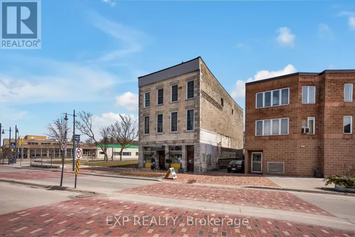 395 FRONT STREET, Belleville