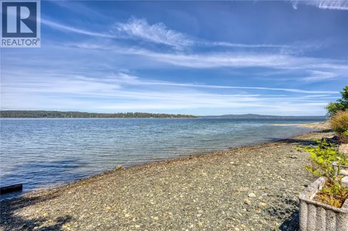 House for sale: 395 Woodley Rd, Ladysmith