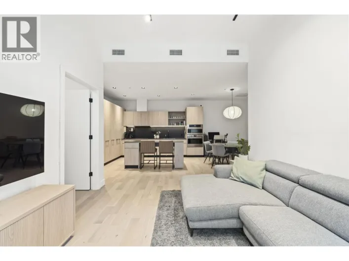3958 DUMFRIES STREET, Vancouver