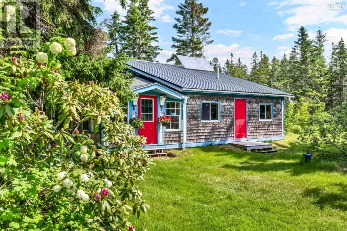 House for sale: 397 & 415 Pictou Island Road, Pictou Island