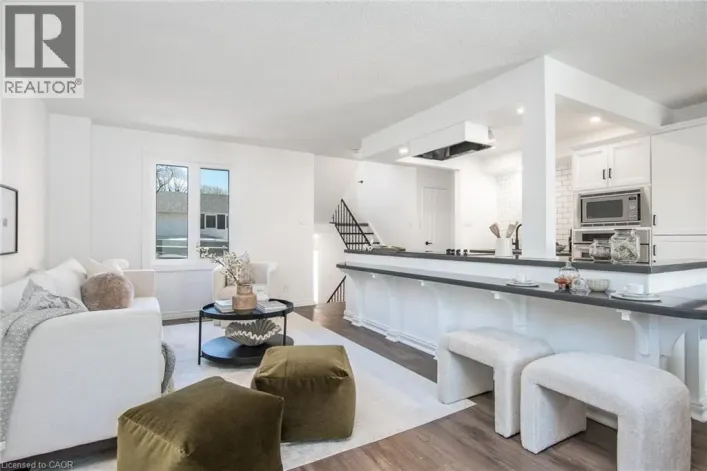 397 KEATS Way Unit# 4, Waterloo