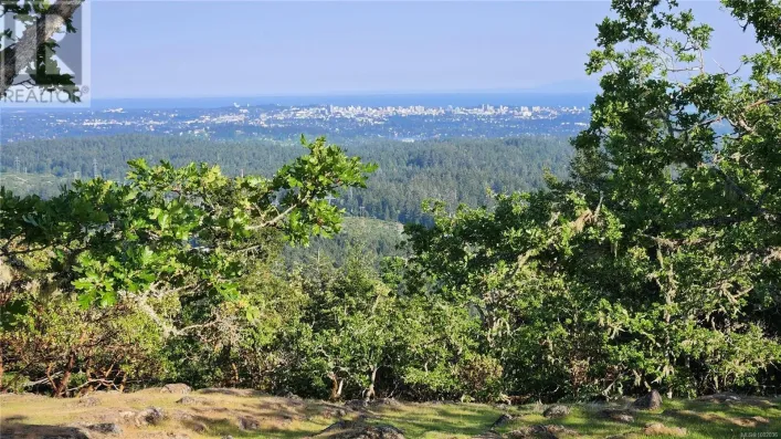 3975 Munn Rd, Highlands